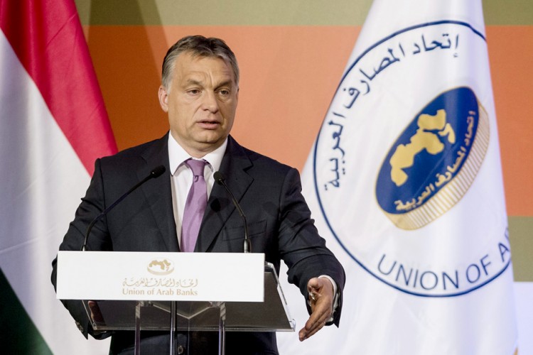 Prime Minister Orbán speaking at the summit organized by the Union of Arab Banks, at the Budapest Hilton. Photo: Szilárd Koszticsák/MTI.