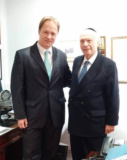 Mr. Ferenc Kumin and Rabbi Arthur Schneier.
