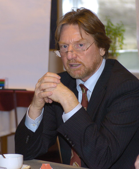 Dr. András Göllner