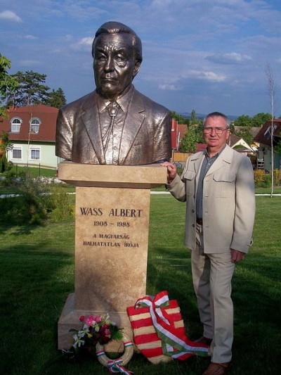 Mr. Turcsány and the Albert Wass statue in Pomáz, Hungary.  In a letter to Turcsány Mr. Viktor Orbán warmly praised Wass and the statue in 2009.