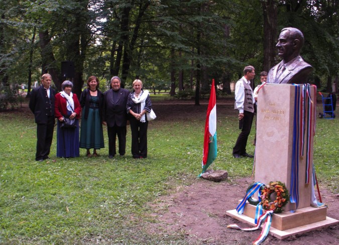 The latest Wass statue was inaugurated in August 2015 at Margitsziget, Budapest