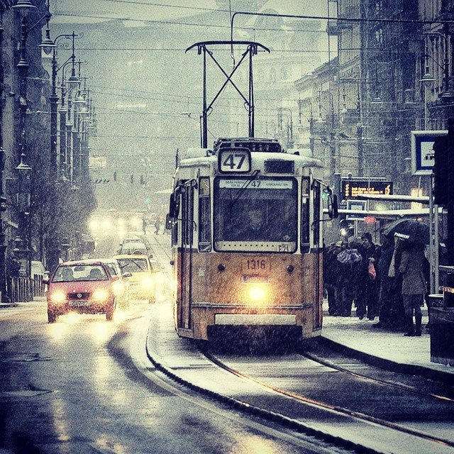 Wintry Budapest - Streetcar No. 47. Photo: Karl Wood. 