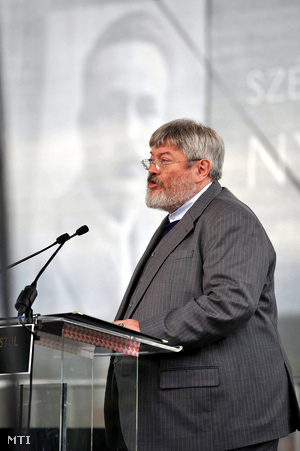 Junior Minister for Culture, Géza Szőcs, celebrates fascist author and politician József Nyirő. 