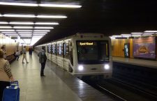 The refurbished metro car at the Pöttyös utca station on the M3 line. Photo: Máté Kemény.