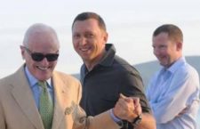 Peter Munk (in sunglasses) with Deripaska (middle)