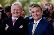 Budapest Mayor István Tarlós (left) and Prime Minister Viktor Orbán share a light moment.